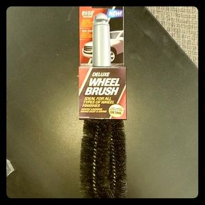 Deluxe wheel brush